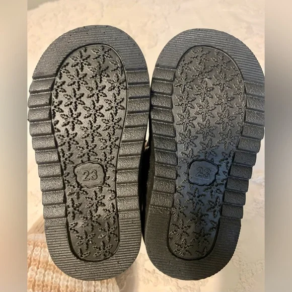 Toddler winter boot - Picture 2 of 2